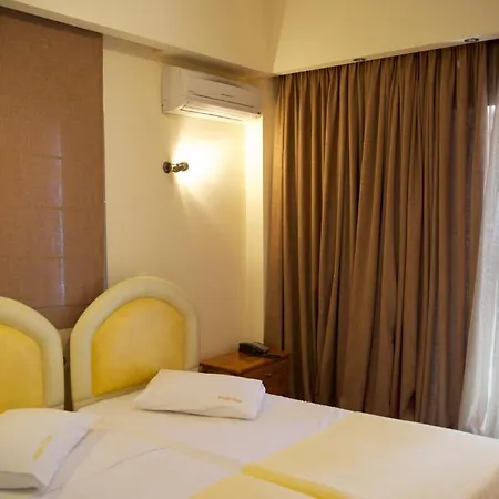 Hotel Drosia 2*