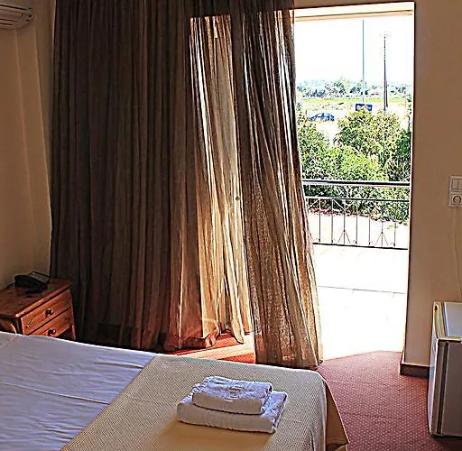 Hotel Drosia Messíni